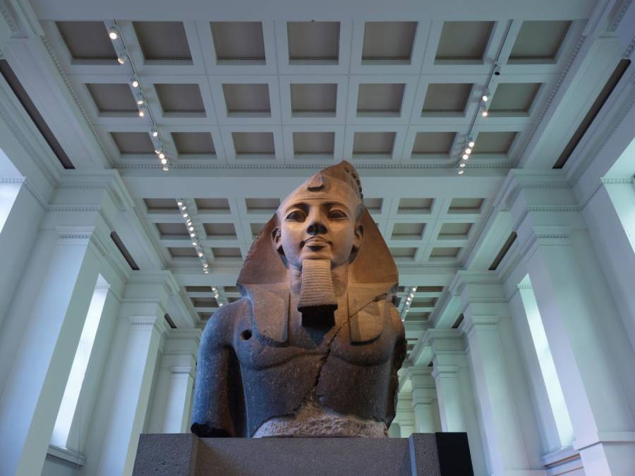 مدير المتحف البريطاني يتنحى عن منصبه بعد سرقة 2000 قطعة أثرية