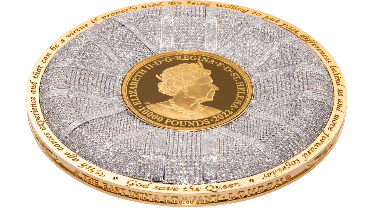 تكريم إليزابيث الثانية بعملة ذهبية قيمتها 23 مليون دولار