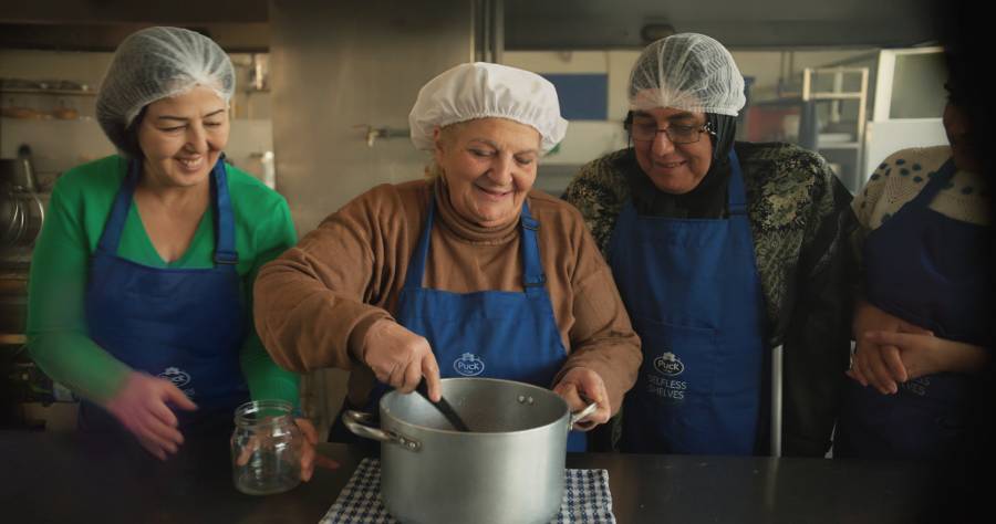 مبادرة جديدة تحت عنوان «على رفوفنا من قلوبن»، أطلقتها شركة «بوك» بهدف تمكين خمس من صاحبات الأعمال الصغيرة من خمس قرى في لبنان،
